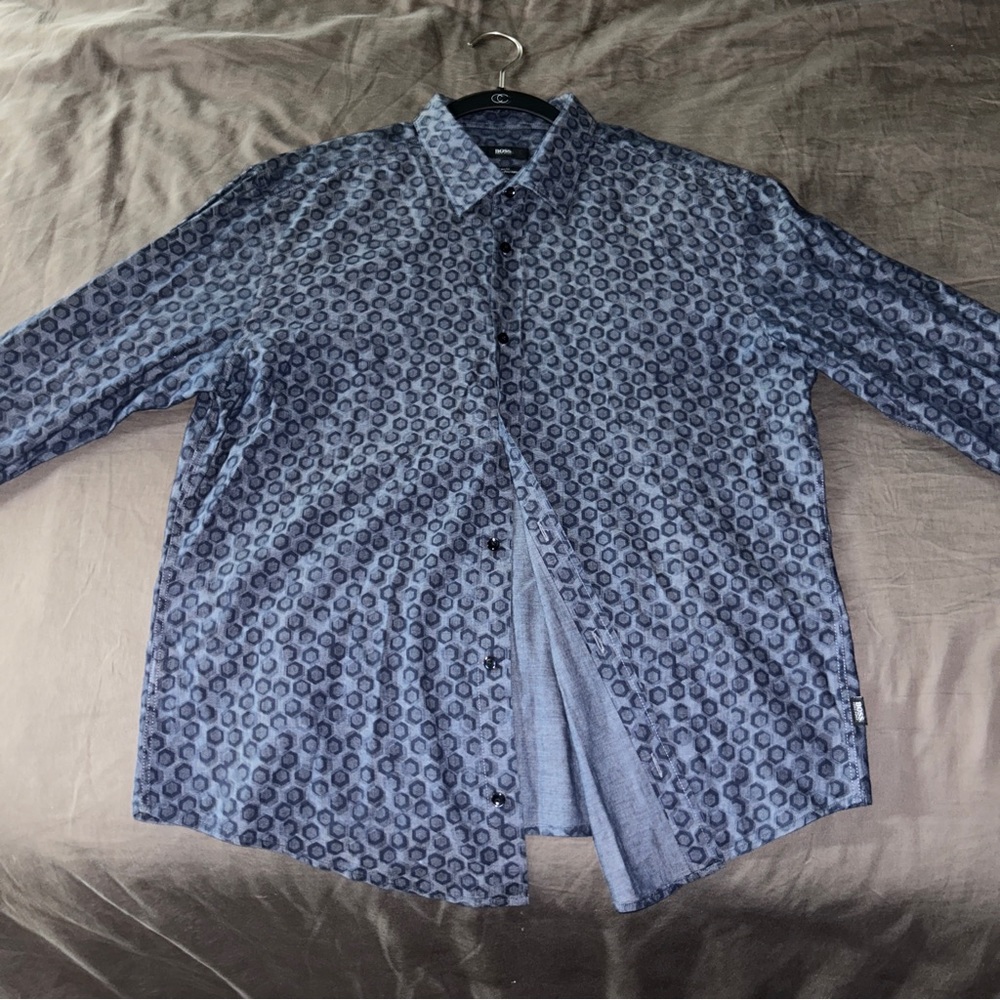 BLUE HUGO BOSS BUTTON UP LONG SLEEVE